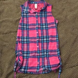 NWOT Sleeveless plaid top, size S